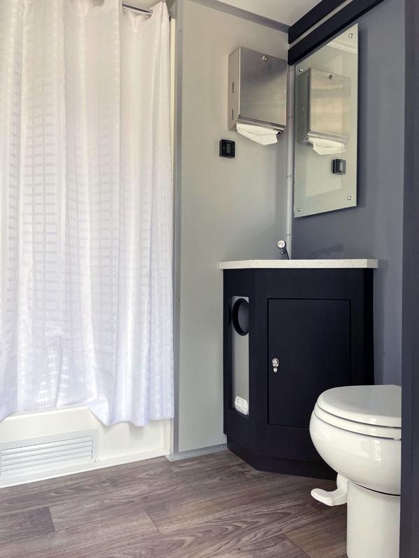 Miami Restroom/Shower Rentals in Miami FL 33186