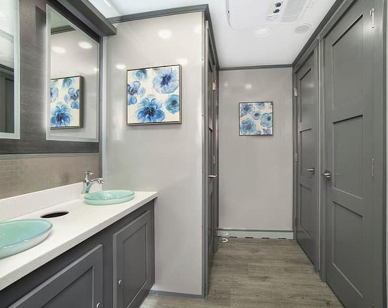 Mobile Shower Rentals in Dublin, Florida